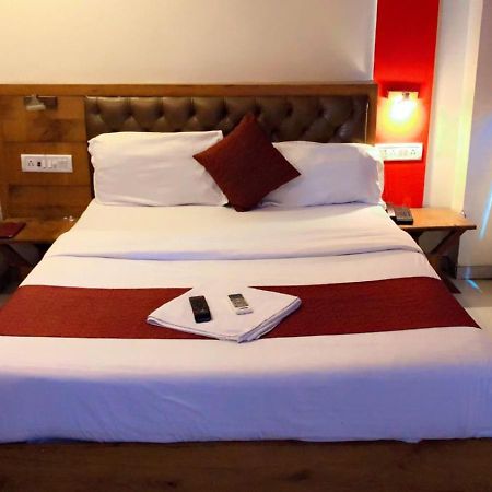 Grandeur By Avion Palace Near T2 International Airport Mumbai Bagian luar foto