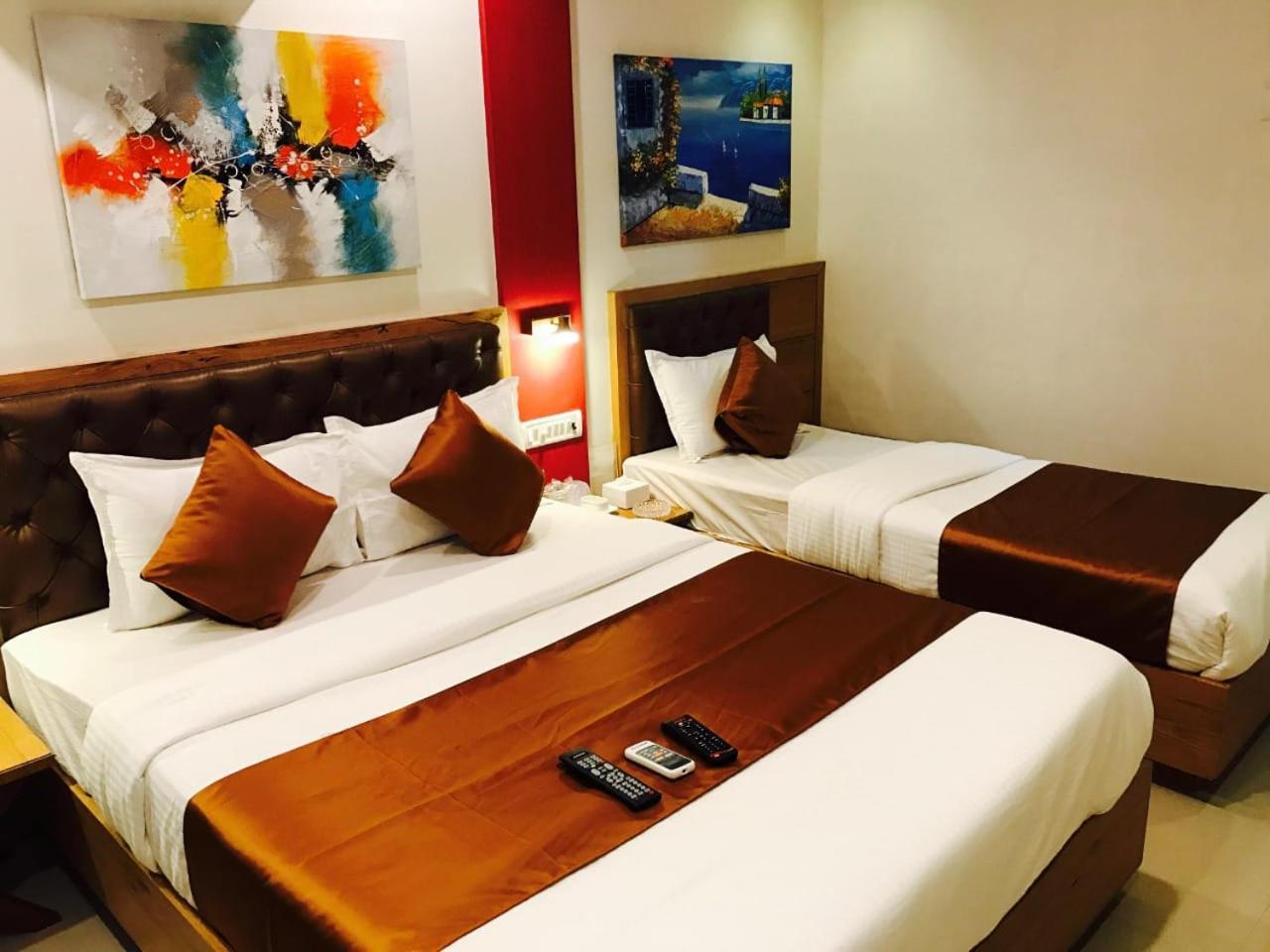 Grandeur By Avion Palace Near T2 International Airport Mumbai Bagian luar foto