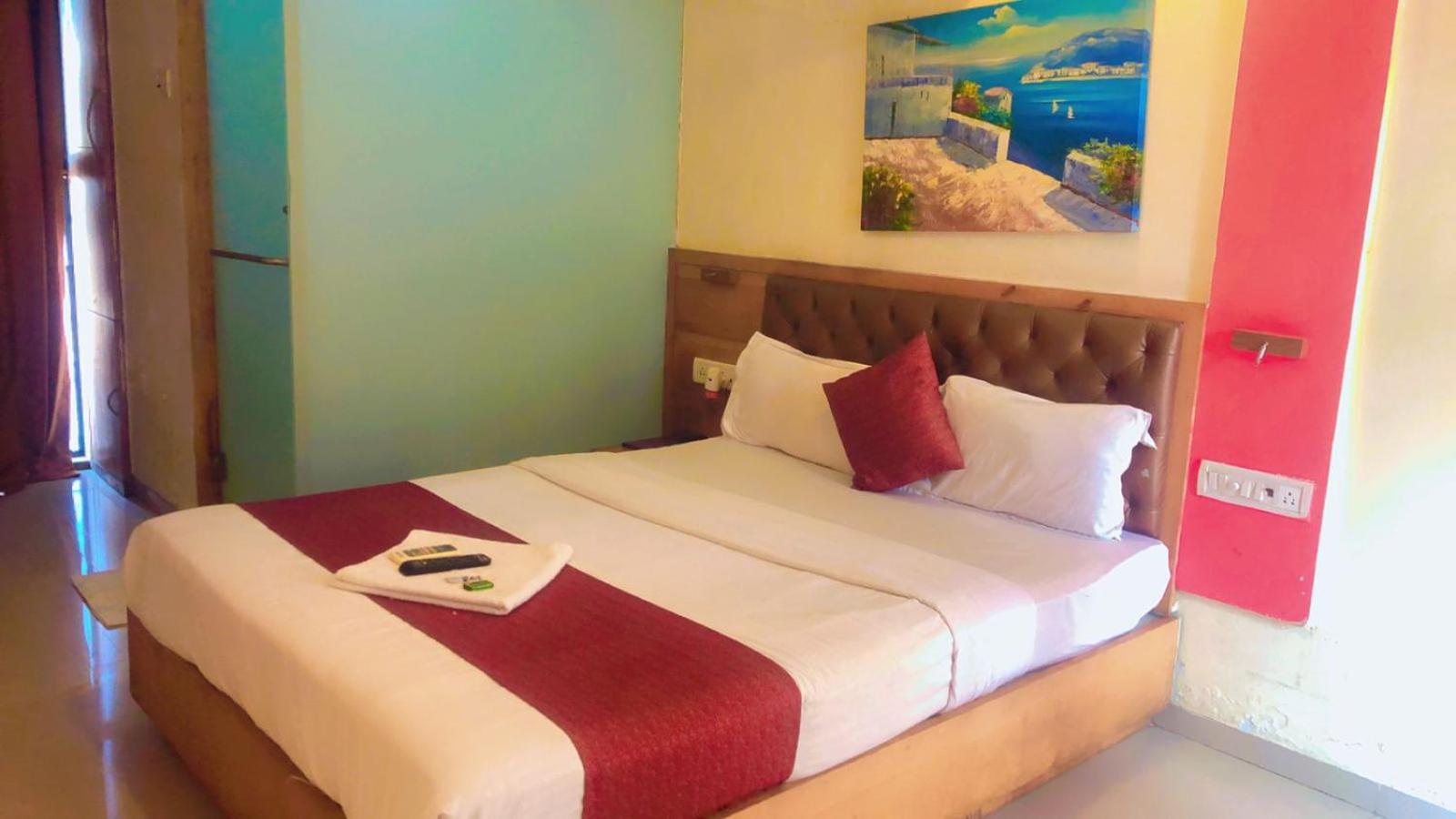 Grandeur By Avion Palace Near T2 International Airport Mumbai Bagian luar foto