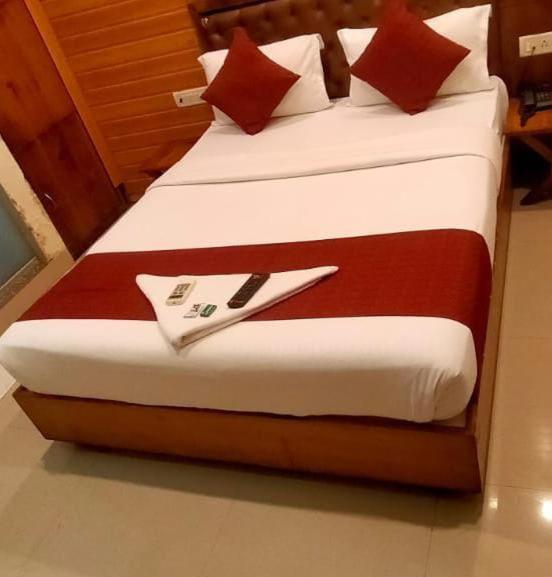 Grandeur By Avion Palace Near T2 International Airport Mumbai Bagian luar foto